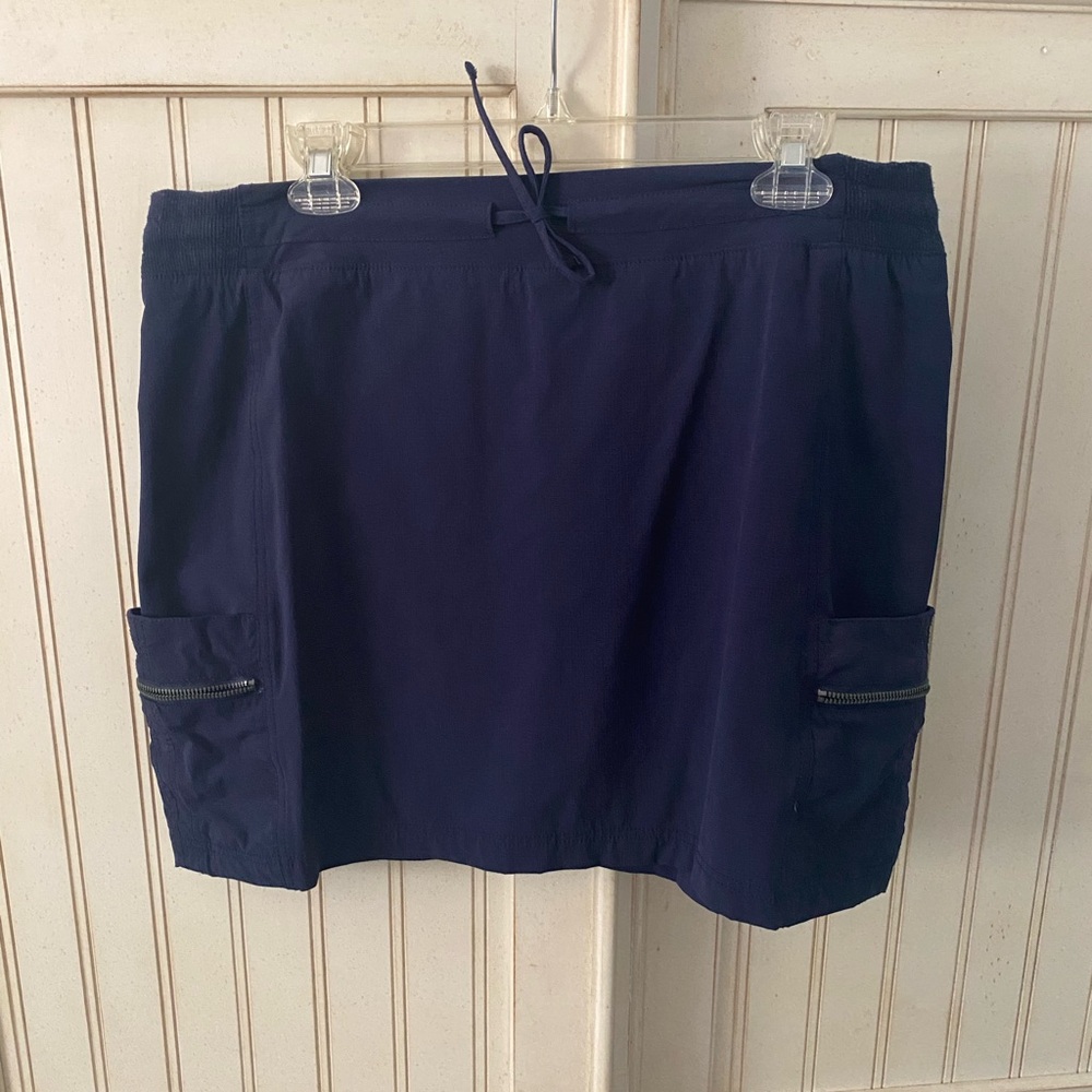 Tangerine brand Navy Blue Women's Skort 
Size XXL US size 12-14
